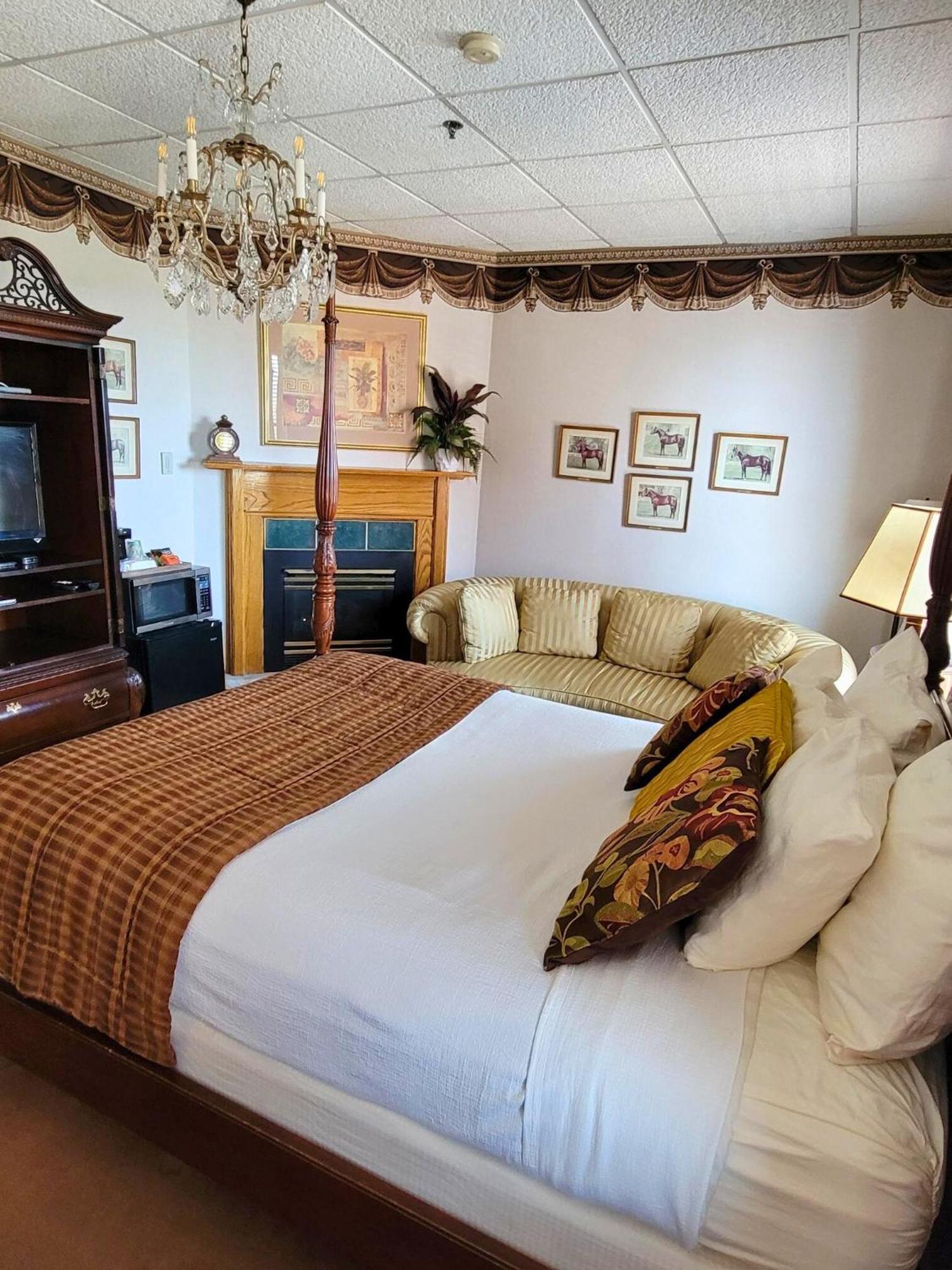 Altland House Inn & Suites Abbottstown Екстер'єр фото