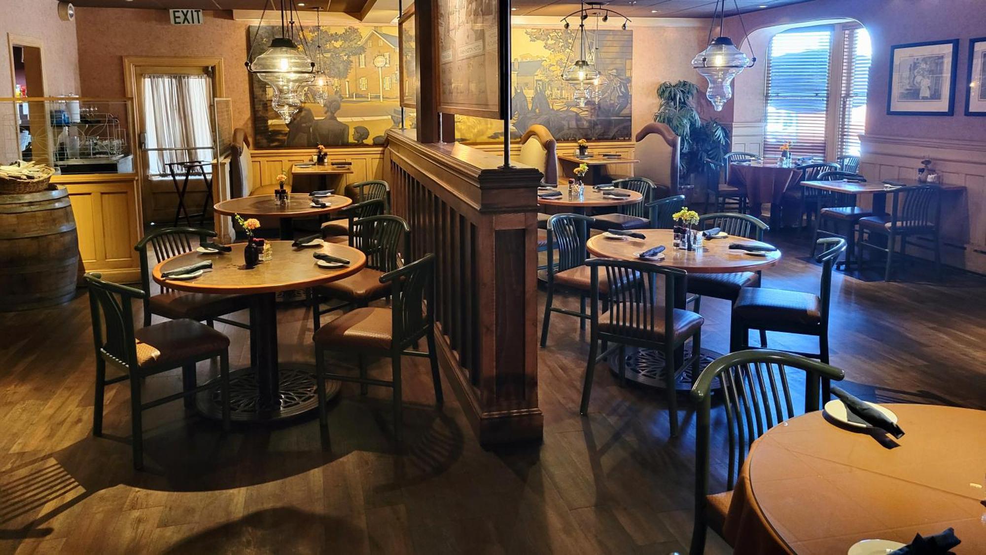 Altland House Inn & Suites Abbottstown Екстер'єр фото