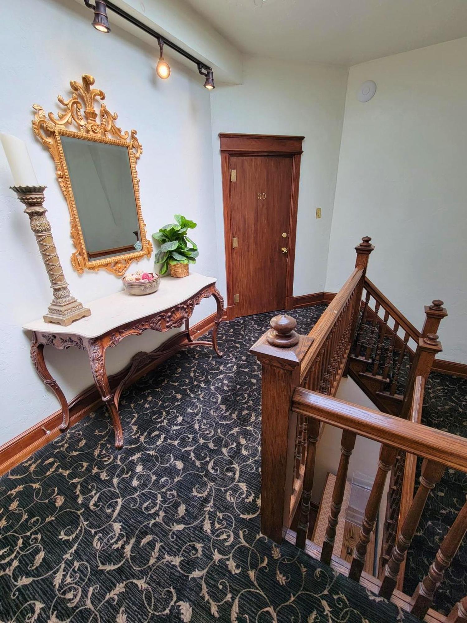 Altland House Inn & Suites Abbottstown Екстер'єр фото