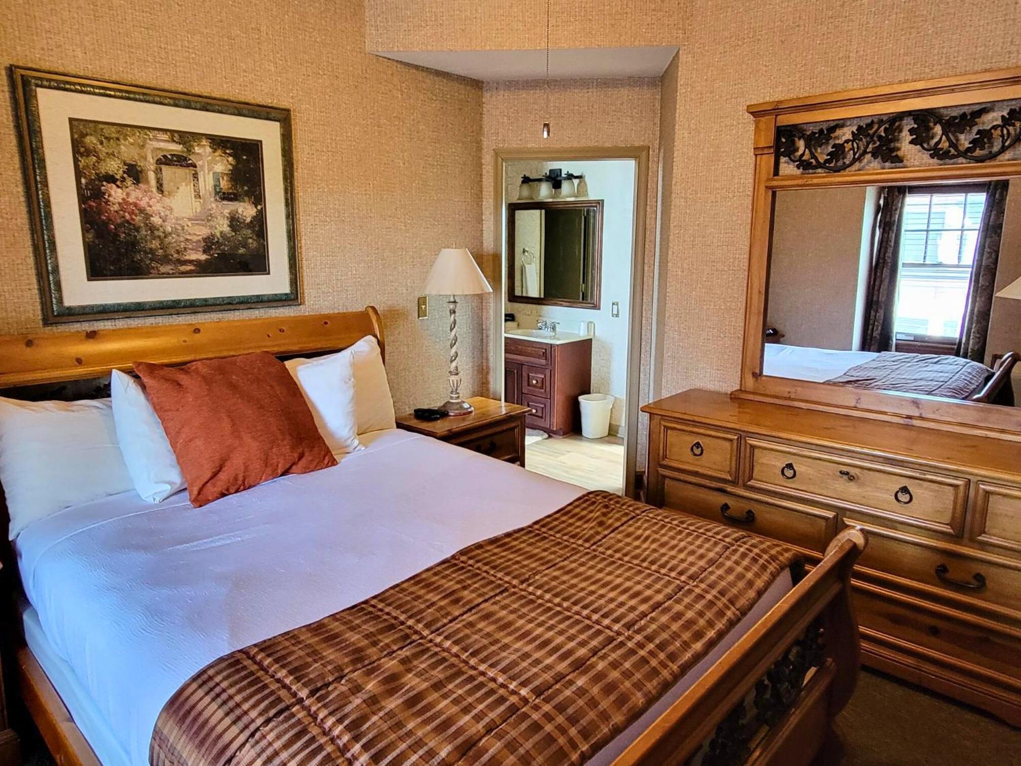 Altland House Inn & Suites Abbottstown Екстер'єр фото