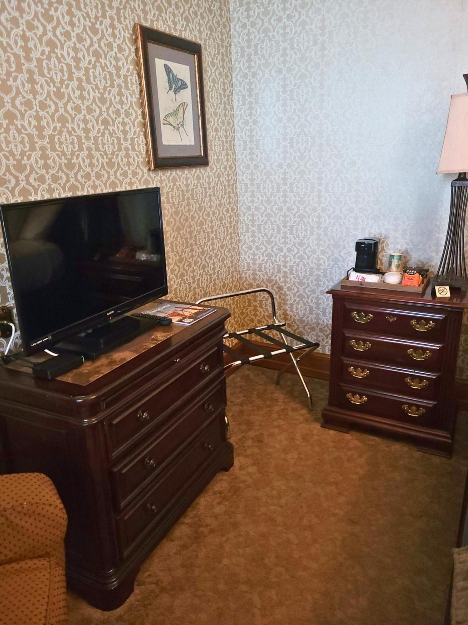 Altland House Inn & Suites Abbottstown Екстер'єр фото